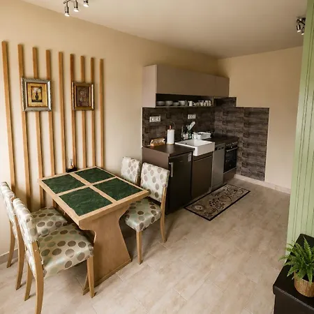 Sefira Homes G Кестхей