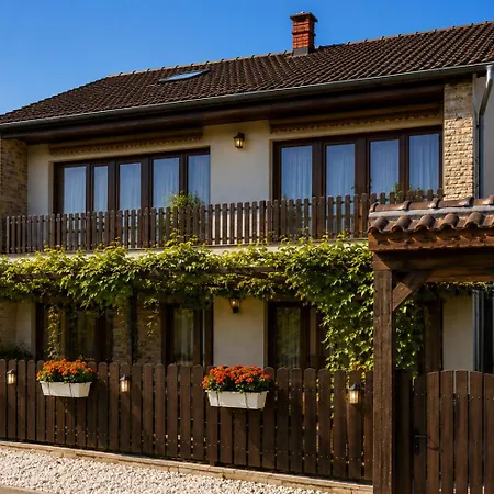 Sefira Homes G Кестхей